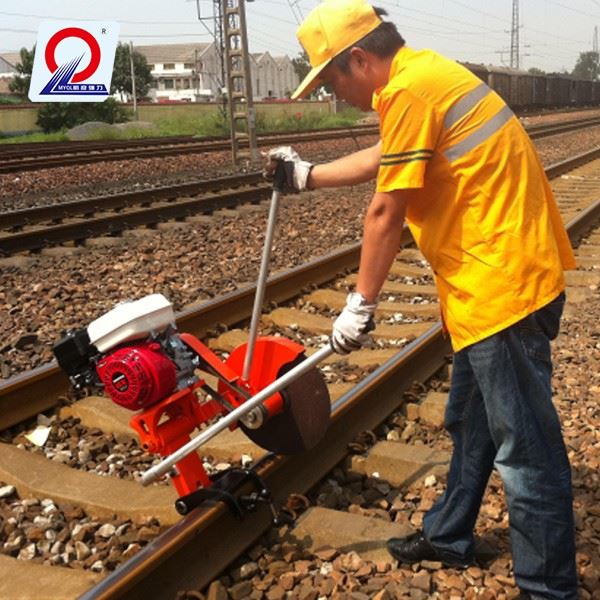 Combustion-Powered abrasive rail cutting machine